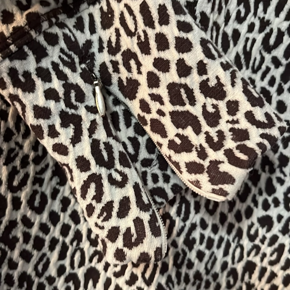 Lucy Quarter Zip Pull Over - Medium - image 4